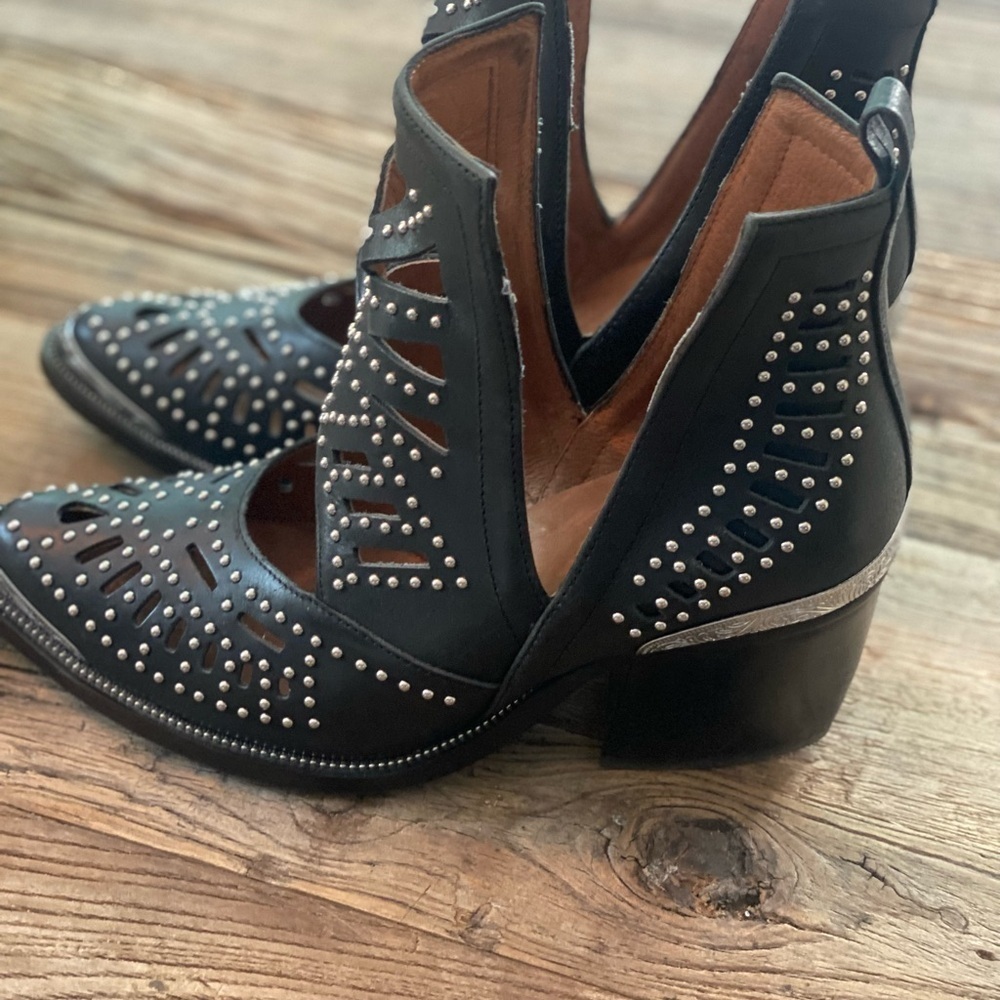 Jeffrey Campbell Boot - Picture 4 of 5